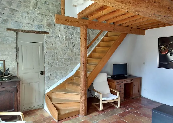 Hébergement de vacances Les Volets Verts Cesseras